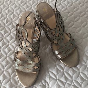 Isola woman’s high heels 👠 size 8,5.